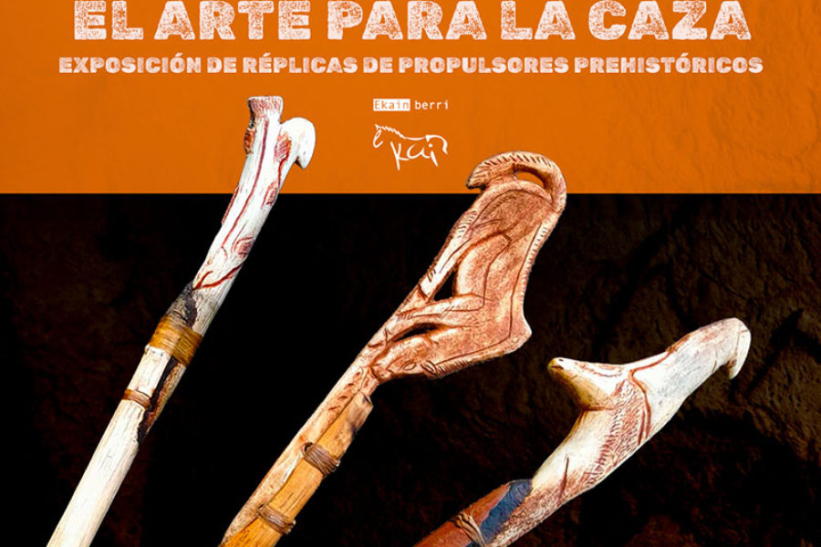 “Arte para la caza”, nueva exposición de réplicas de propulsores artísticos prehistóricos en Ekainberri, realizadas por José Julián Márquez